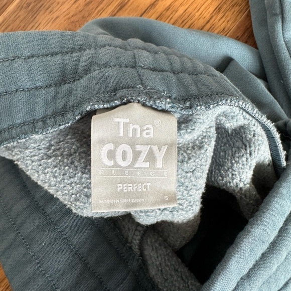 TNA SWEATPANTS - Picture 2 of 2